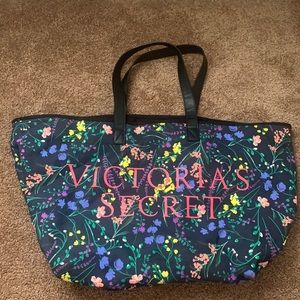 Victoria’s Secret tote bag